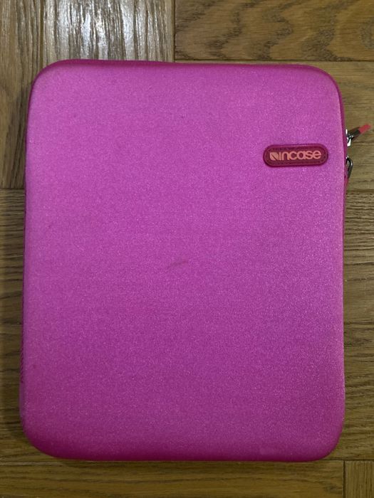 Etui Incase Neoprene Pro Sleeve dla iPad 2/3/4
