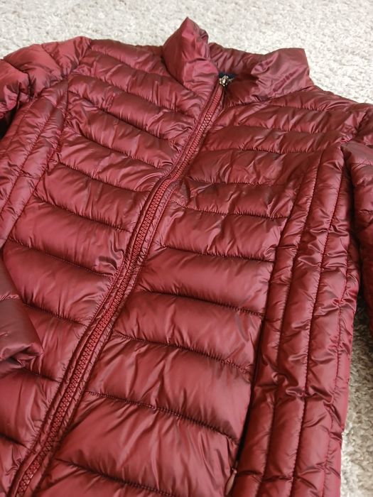 Bordowa burgungowa kurtka pikowana lekko ocieplana XS