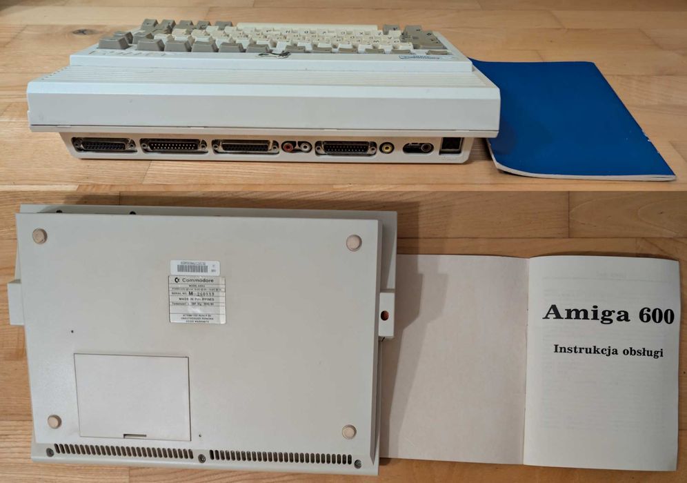 Konsola Amiga 600 Duży zestaw z akcesoriami 40 Dyskietek