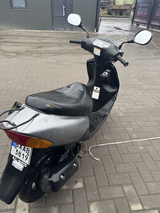 Скутер Suzuki lets2