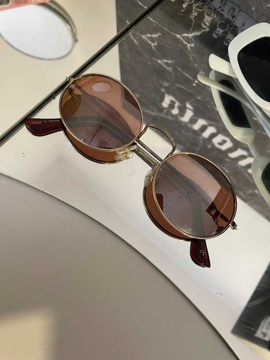 Oculos de sol variados