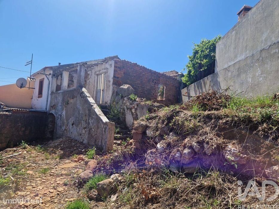 Casa de aldeia em Lamas e Cercal de 102,00 m2