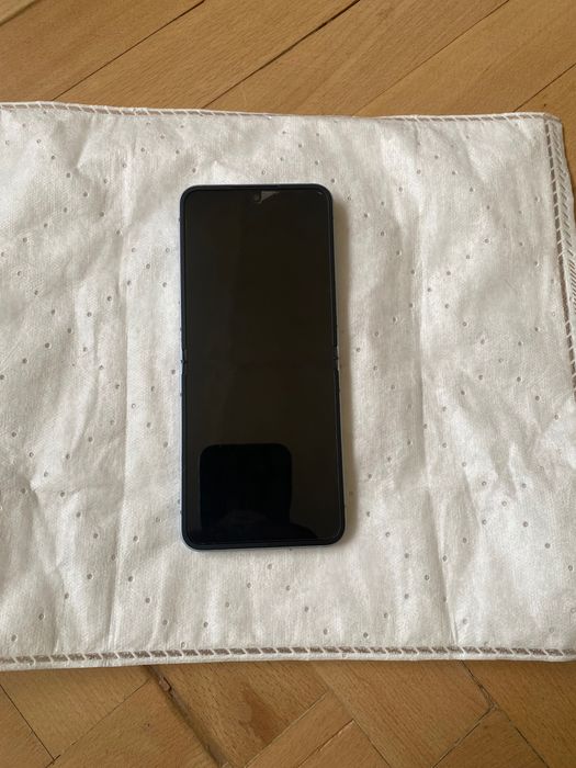 Samsung galaxy z flip 6 256 gb NEW