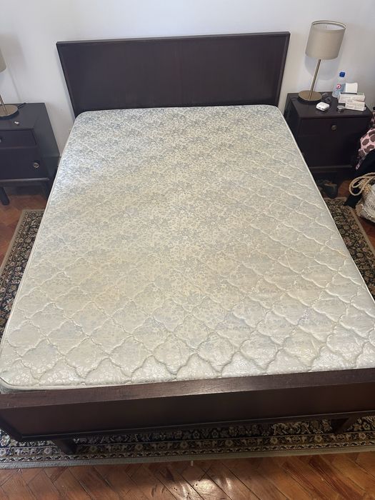 Cama casal 195x 135 (colchao 185x135)