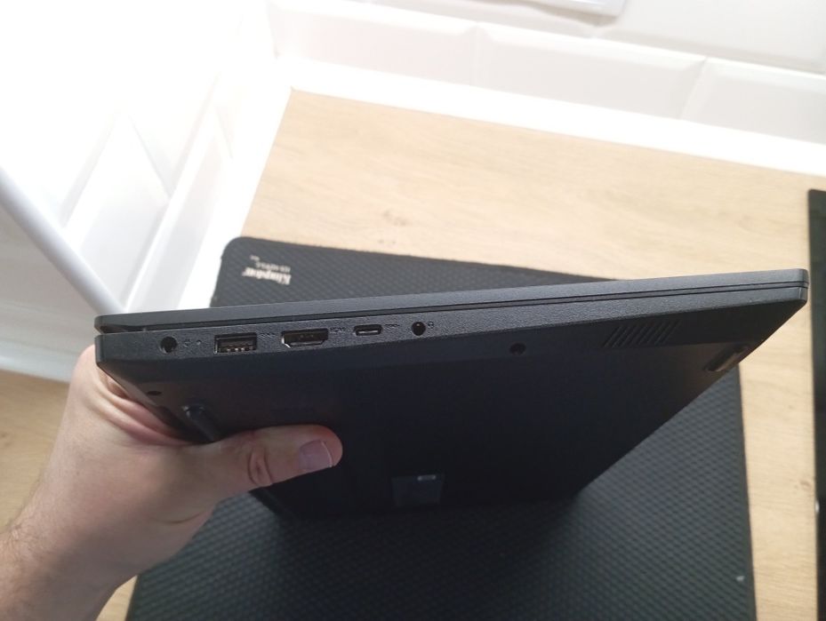 Нотубук Lenovo V15 G2 (В ідеальному стані, користувались 6 міс)