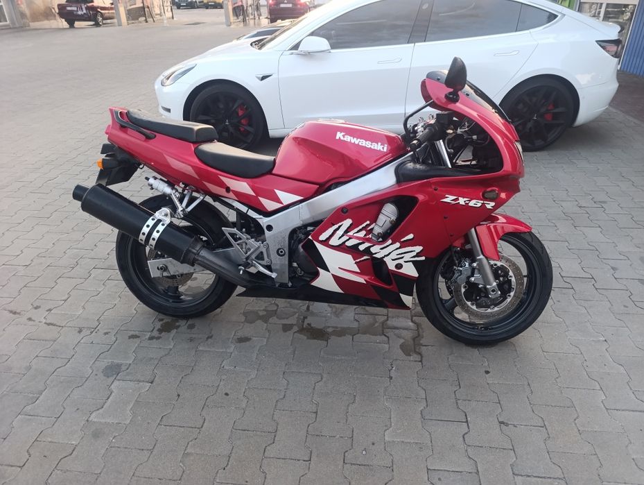 Продам Kawasaki zx6r 1997