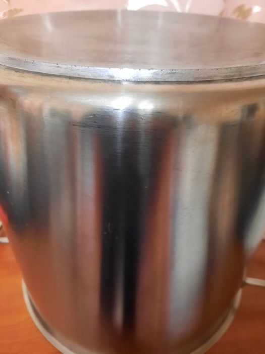 Кастрюля     22 литра