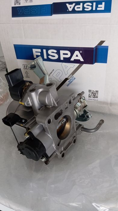 Nissan Micra K11, Corpo de admissão