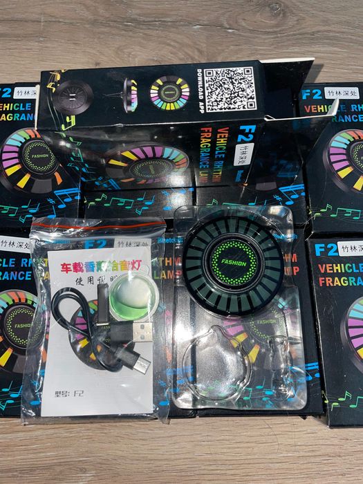 Ароматизатор в авто з еквалайзером, світлодіодне підсвічування в авто