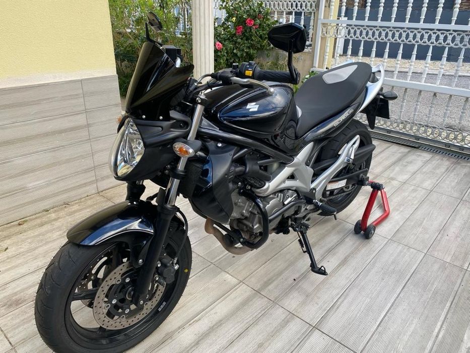 Suzuki sfv 650 gladius