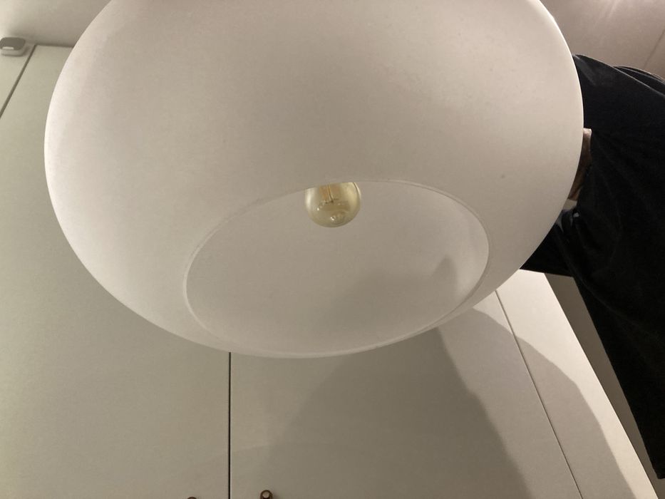 Candeeiro redondo branco