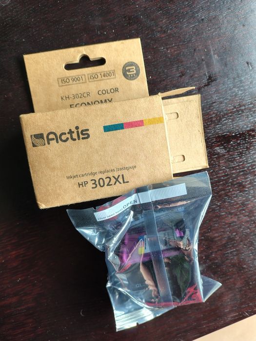 Nowe tusze HP 56 czarny i HP 57 kolor kupione w Vobisie