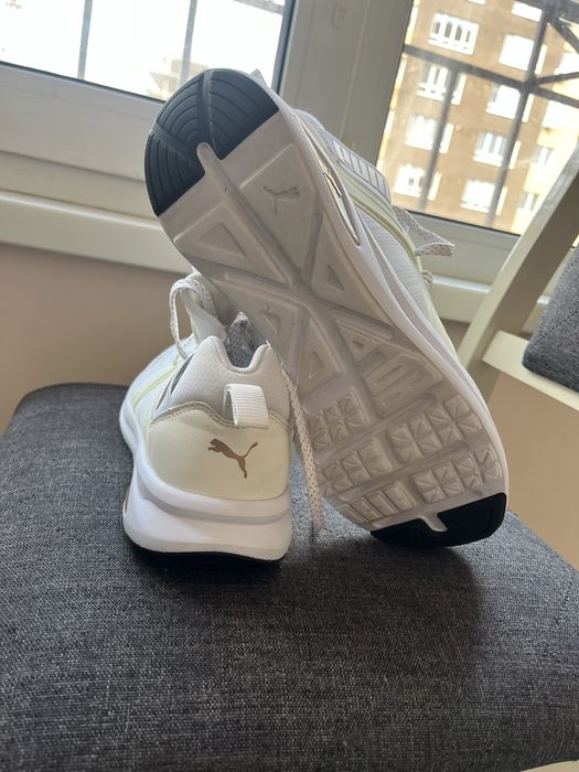 Жіночі кроси PUMA