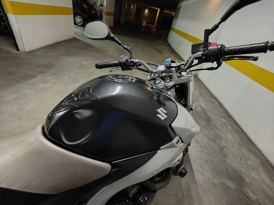 Suzuki GSR 650 Ano 2007