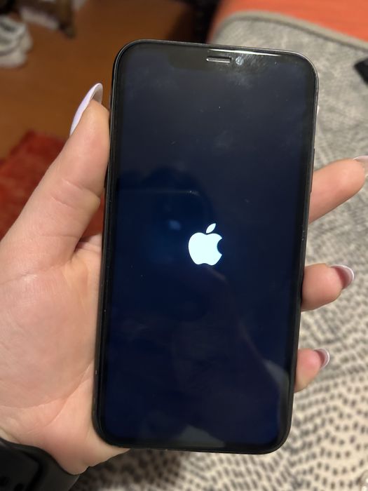 Vendo iphone 11 (6.1)