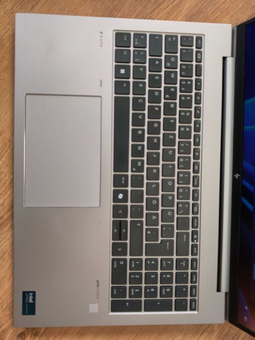 HP Zbook FireFly 16 G11 /Ultra 7 155H/32 RAM/512 SSD