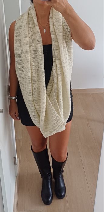 Cachecol da H&M cor pérola