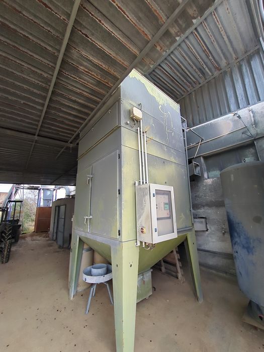 Máquina de aspirar e filtra ar