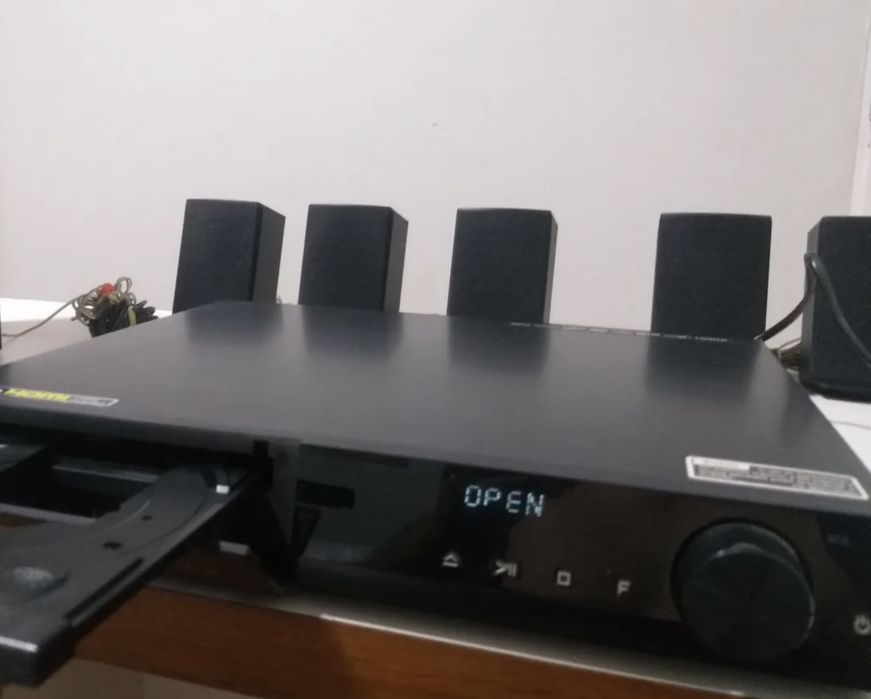 Home cinema/Blu Ray LG