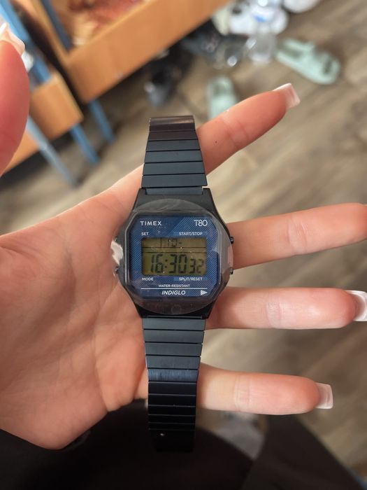 Чоловічий годинник