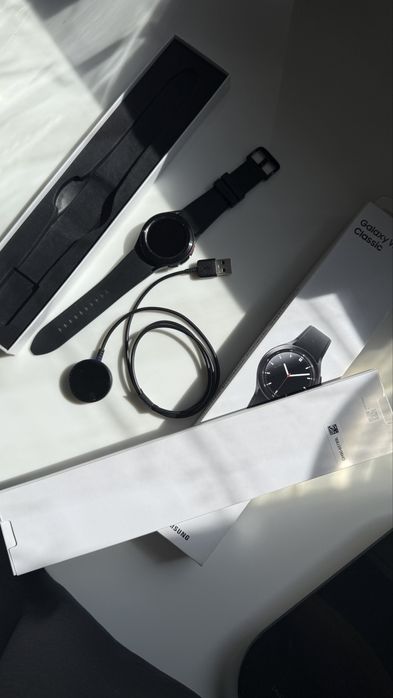 Продаю розумний годинник Smart  Watch Samsung Galaxy 4 Classic 42ml