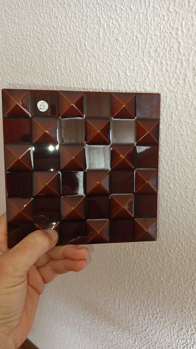 Azulejos relevo chocolate anos 60