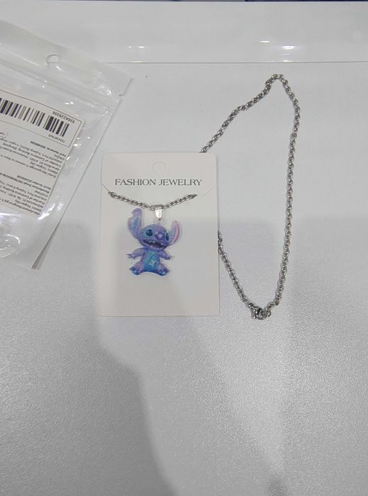 TOP – naszyjnik Stitch 2D płaski akrylowy, łańcuszek 45 cm, nowy