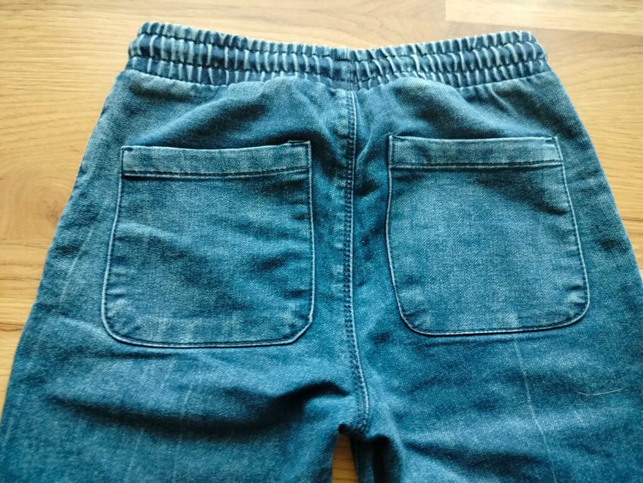 Spodnie joggery jeans chłopięce, r. 134