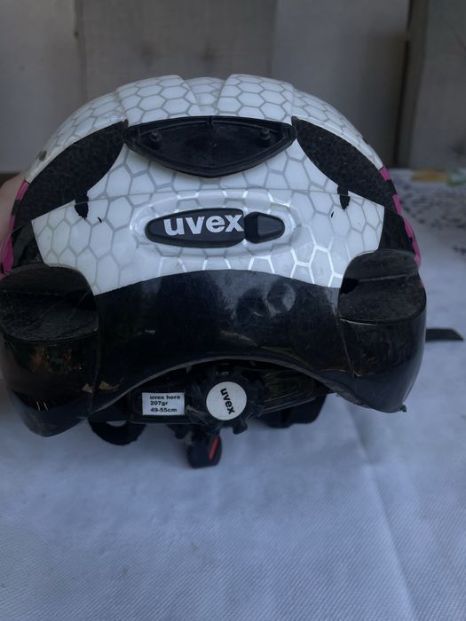 Dzieciecy kask rowerowy marki UVEX