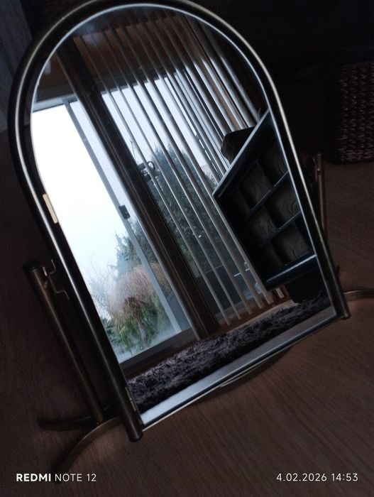 Angielskie lustro stojące vintage w złotej ramie