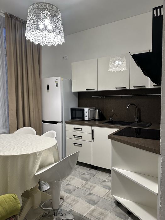 1-комн. Квартира 40м. на Каманина/Аркадия/ 32 жемч/Срочная продажа