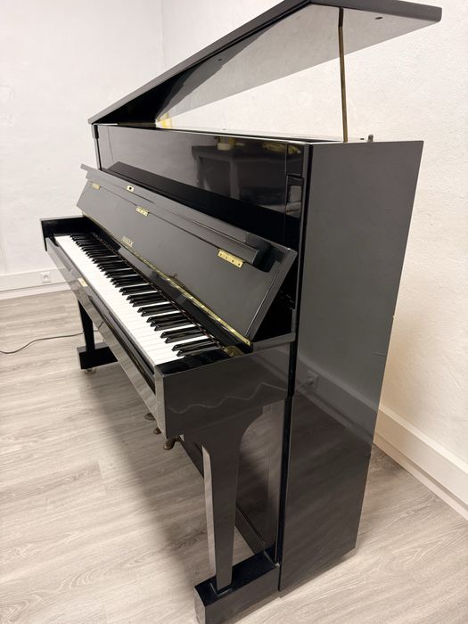 Piano Vertical Handok