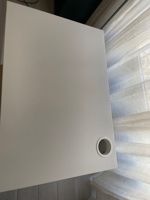Secretária IKEA MICKE nova c/cadeira