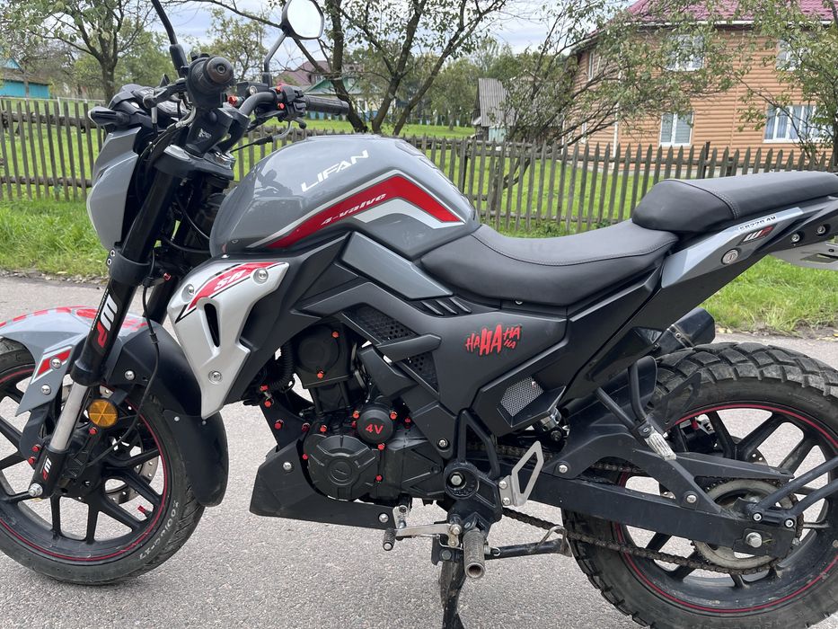 Продається Ліфан SR 220