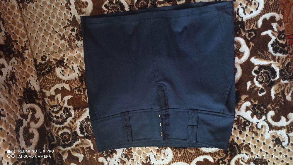 Стильна  жіноча міні- юбка