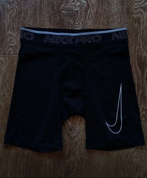 Черные мужские спортивные компрессионные шорты Nike Pro Combat S