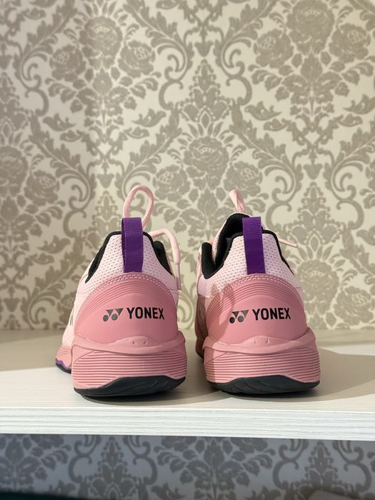 Жіночі Кросівки Yonex для тенісу