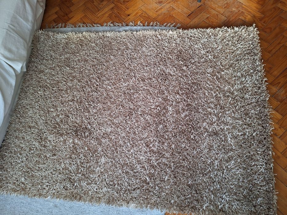 Tapete bege artesanal 140x195