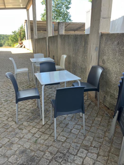 Esplanada - Conjuntos mesas e cadeiras