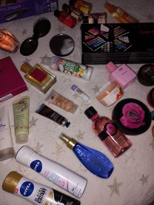 Vários produtos de cosmética novos!