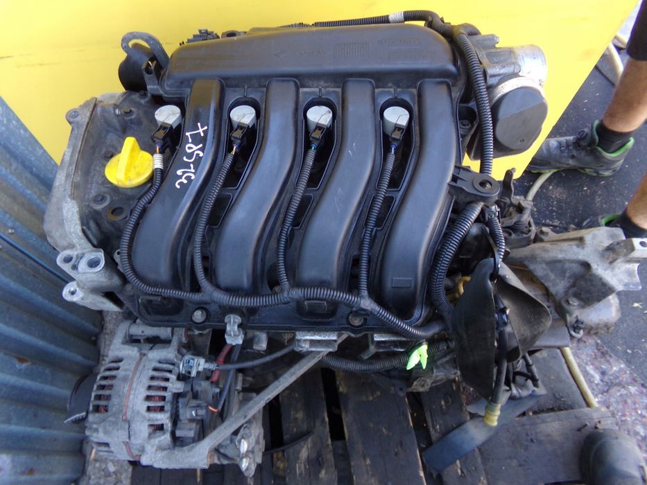 MEGANE SCENIC 1.6 16V 12r 101KM silnik kompletny K4M848