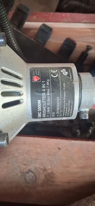 Vários artigos corta sebes