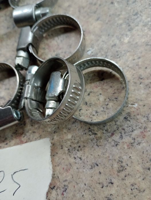 Хомут червячный металлический диаметр 16-25мм цена за все