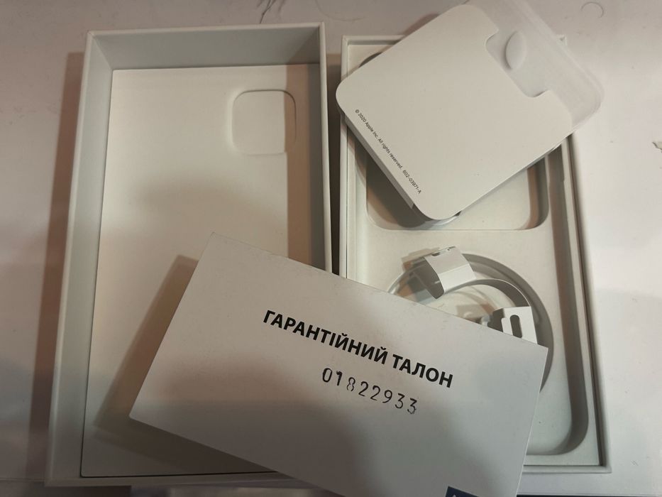 Продам Iphon 11 білий