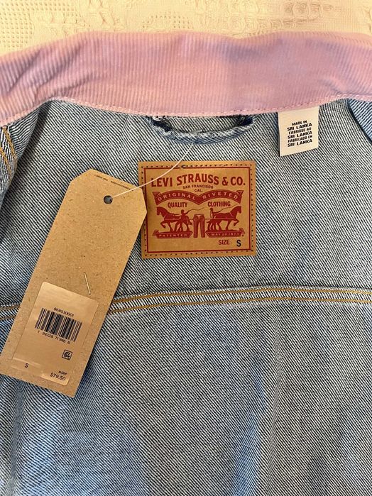 Куртка нова Levis джинсова жіноча S