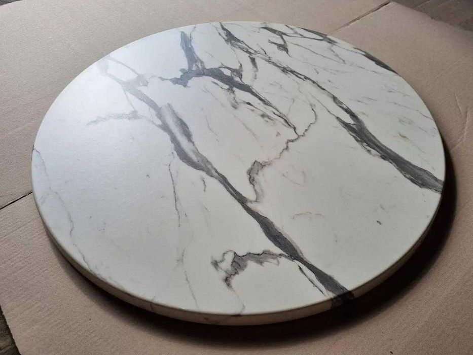 Стільниці Werzalit для кафе - столешницы верзаліт