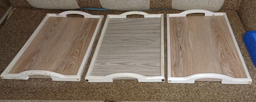 Піднос з дерева.