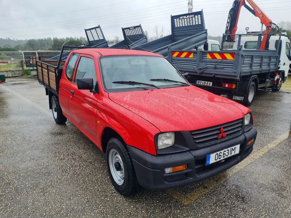 Mitsubishi L200 King Cab / 4 Lugares