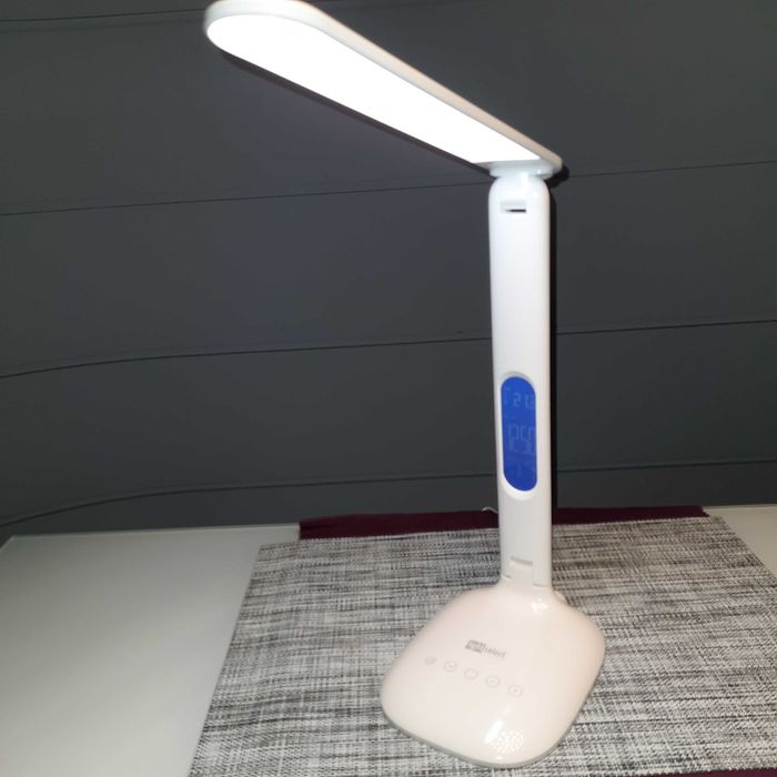 Lampka stołowa LED z budzikiem, zegarem, datą, termometrem