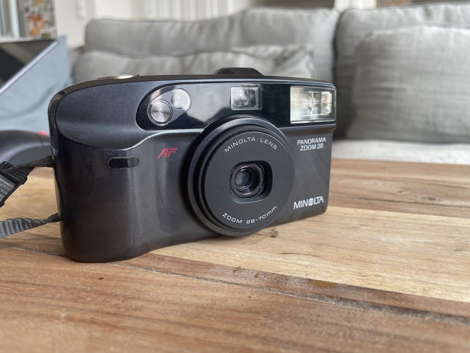 Minolta Panorama Zoom 28 - 35mm Film